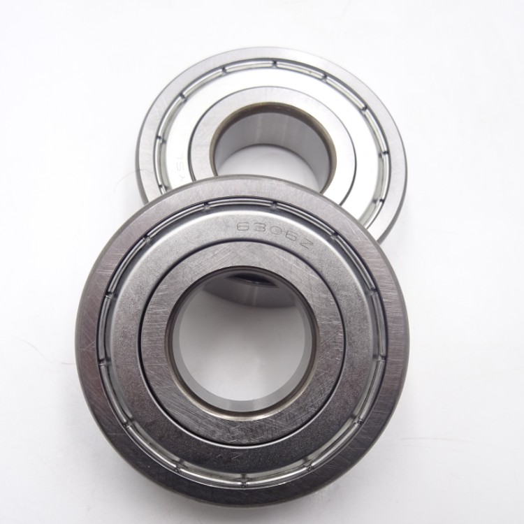 Japan NSK tapered roller bearing 30212 made in Japan